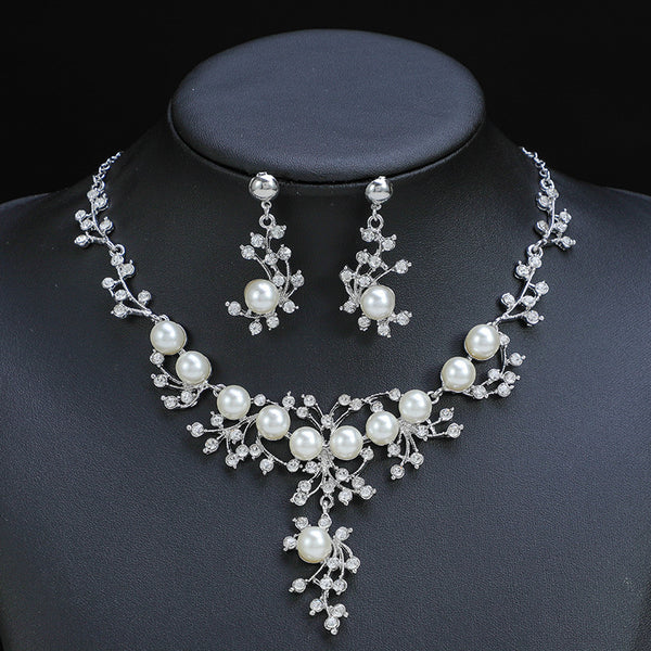 Luxury Pearl Necklace Set