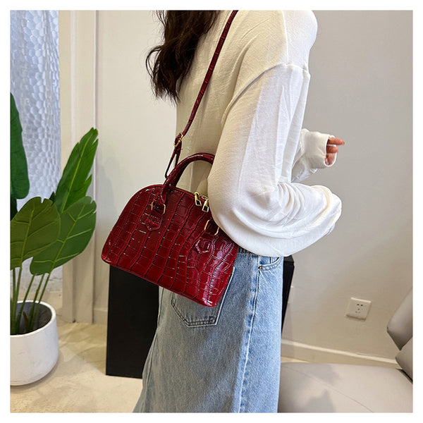 Oval Patent Sidebag 310