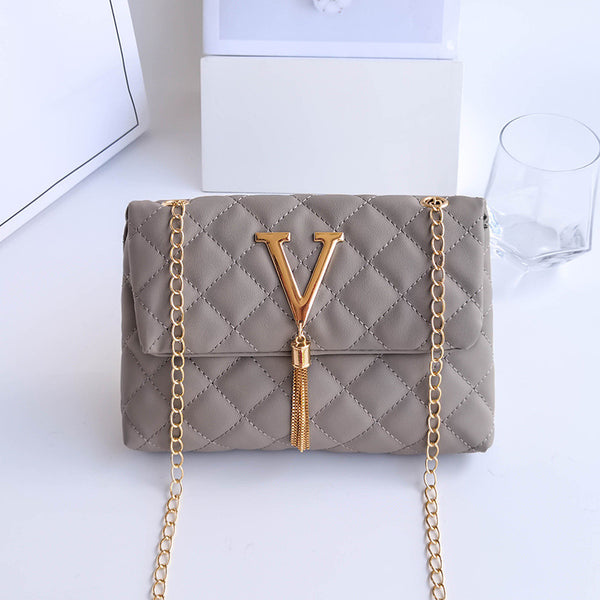 Quilted Sidebag With Tassel 58046