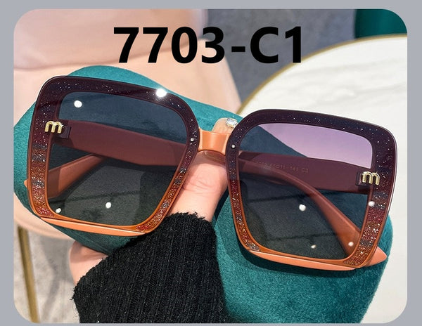 Large Frame Trendy LV Sunglasses 7703