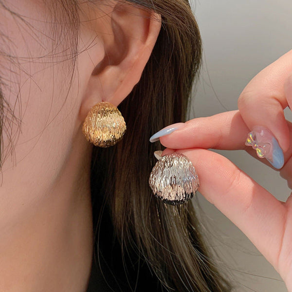 Classy Ball Curved Earrings