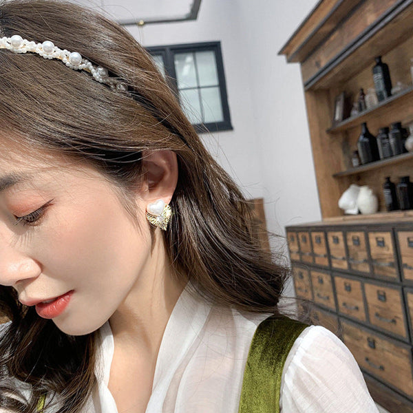 Cute Pearl Heart Stud Earrings