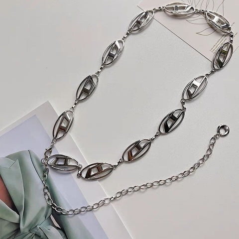 Silver D Letter Chain Belt