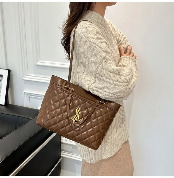 YL Quilted Shoulder Bag