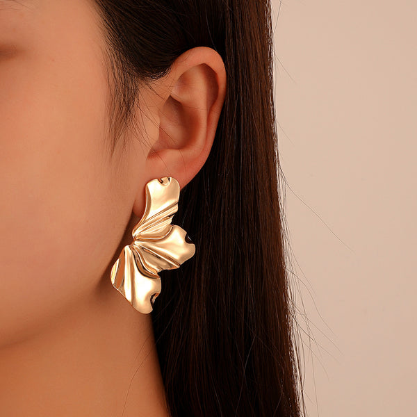 Irregular Petal Earrings K7549