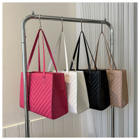 Large Quilted Handbags LX5181
