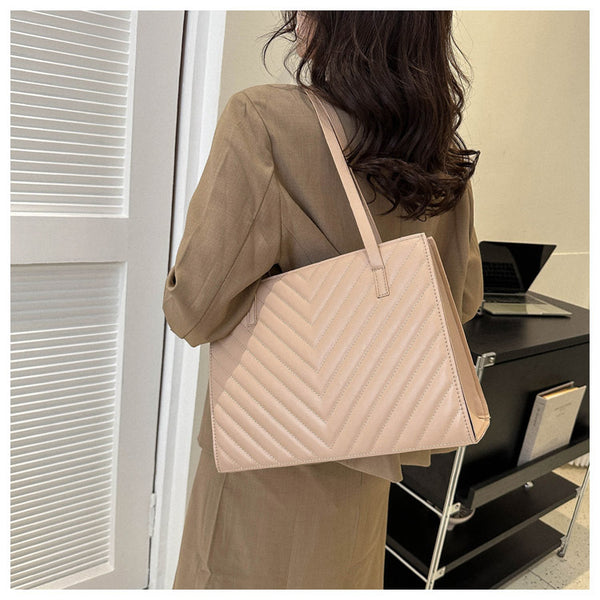 Large Quilted Handbags LX5181