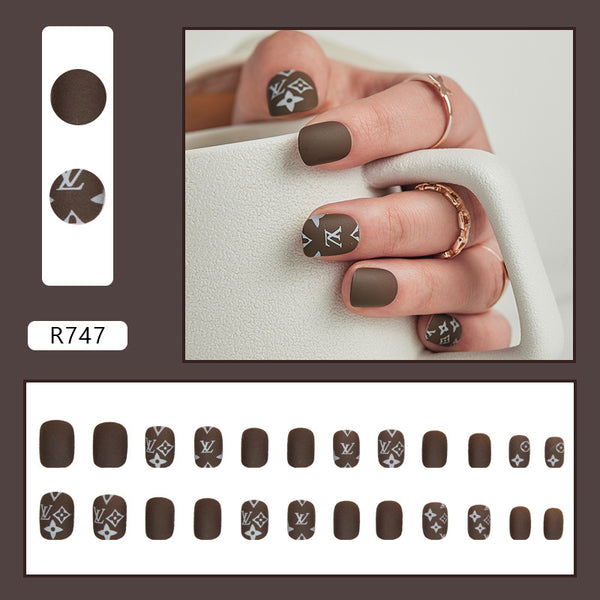 Press On Nails R7