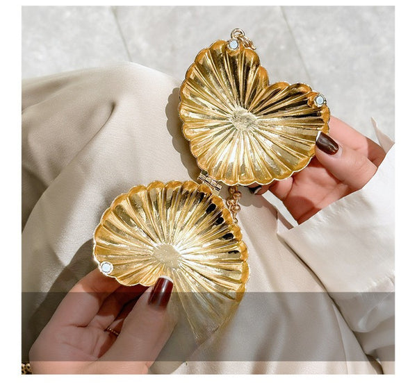 Metal Mini Shell Evening Clutch