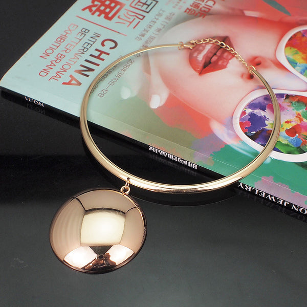 Circle Pendant Choker Set