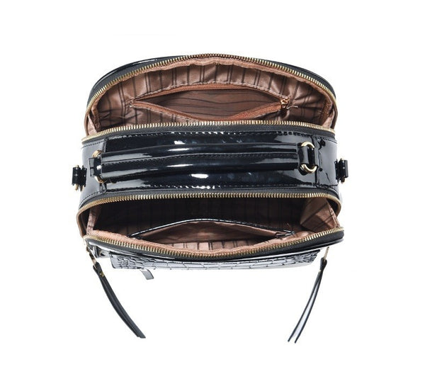 Shiny Patent Leather Crossbody Sidebag