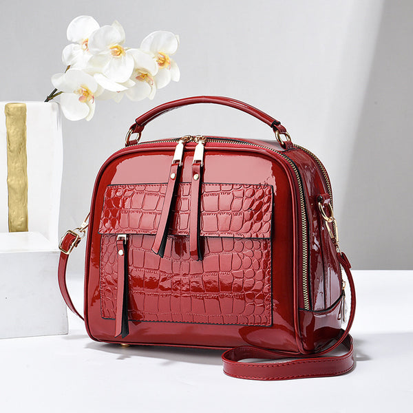 Shiny Patent Leather Crossbody Sidebag