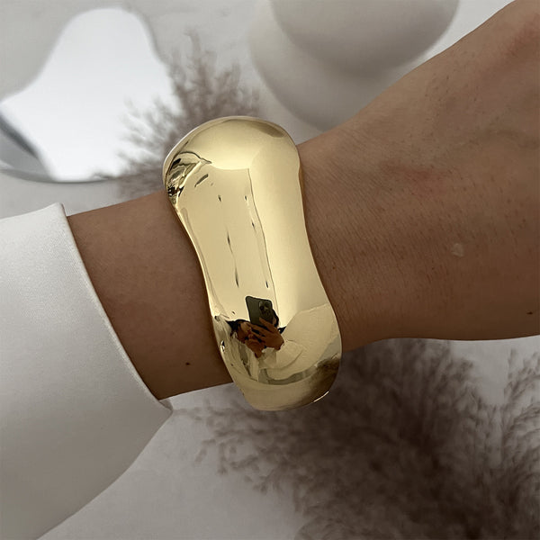 Heavy Metal Smooth Bracelet