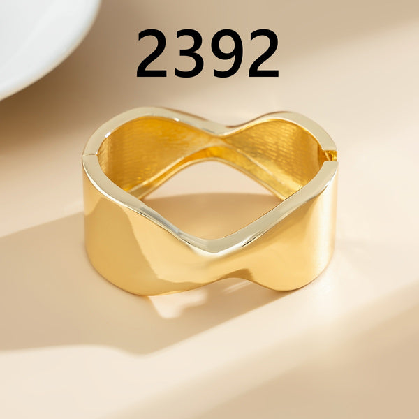 Irregular Smooth Bracelet Set