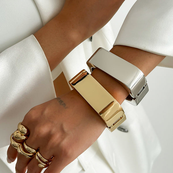 Wide Angle Heavy Bracelet