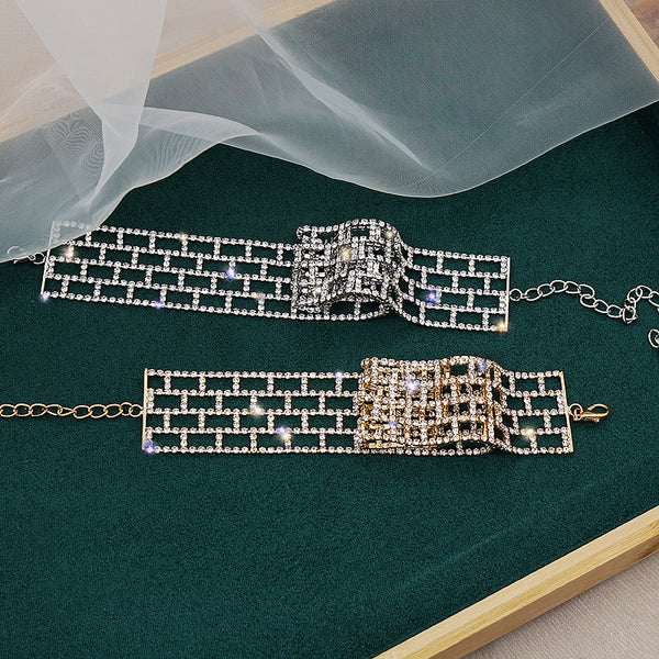 Sparkling Rhinestone Choker