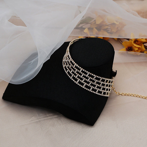 Sparkling Rhinestone Choker
