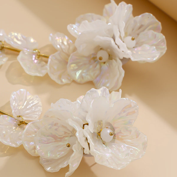 White Floral Scallop Earrings