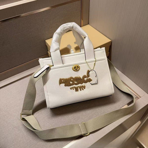 CH Cargo Tote