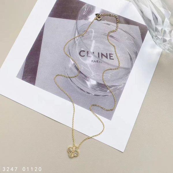 4 Leaf Clover Pendant Necklace