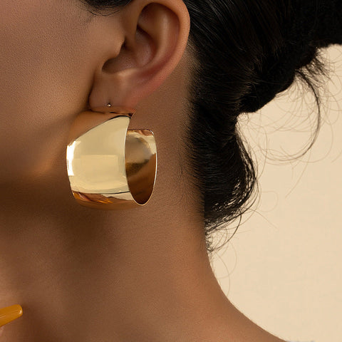 Exaggerated C Hoop Earrings