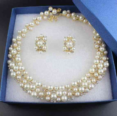 Pearl Chain with Earrings
