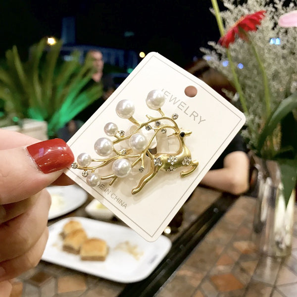 Xmas Broach